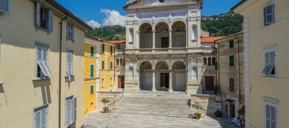 3 rooms Apartment in Massa, Italy No. 155353 18