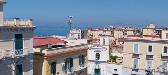 3 bedrooms Apartment in Torre del Greco, Italy No. 344839 4