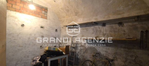 Lagerhaus in Parma, Italy 28m², Nr. 319207 8