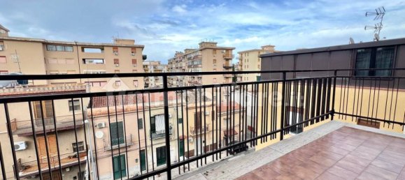 2 غرف نوم شقة في Palermo, Italy رقم 359090 4