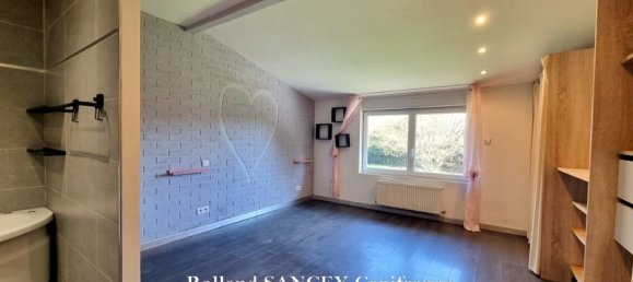 4 bedrooms House in Grosne, France No. 275360 14