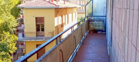 8 rooms Apartment in Cortona, Italy No. 278763 6