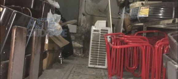 5 rooms Apartment in Rome, Italy No. 292282 8