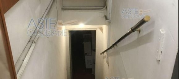 5 rooms Apartment in Rome, Italy No. 292282 3
