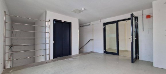 Almacén en Marzahn, Germany 1820 m² No. 4940 8