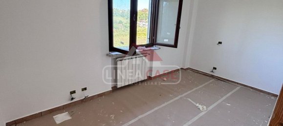 3 bedrooms Apartment in Palestrina, Italy No. 335051 9