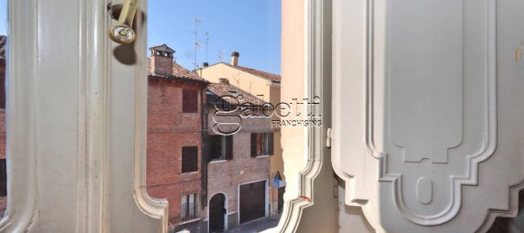 2 bedrooms Apartment in Ferrara, Italy No. 374212 5