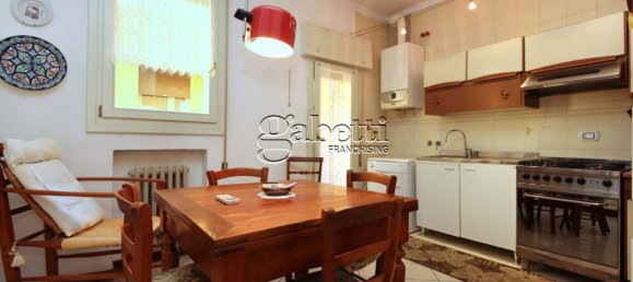 2 bedrooms Apartment in Ferrara, Italy No. 374212 10
