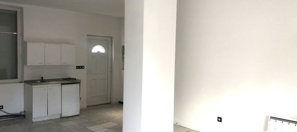 2 bedrooms Building in Caudry, France No. 247460 4