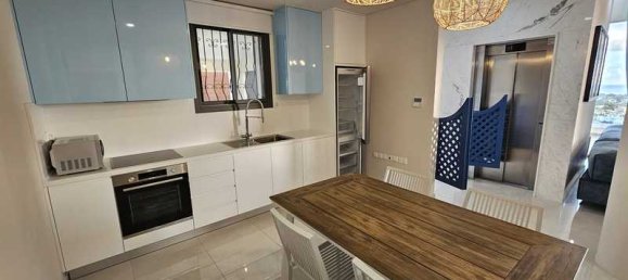 4 bedrooms Villa in Geroskípou, Cyprus No. 19537 4