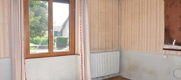 Casa de 6 dormitorios en Puy-de-Dome, France No. 302735 7