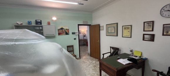 Квартира с 7 комнатами в Катания, Италия № 127924 19