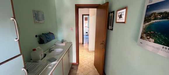 Квартира с 7 комнатами в Катания, Италия № 127924 14