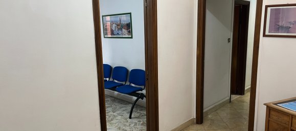 Квартира с 7 комнатами в Катания, Италия № 127924 3