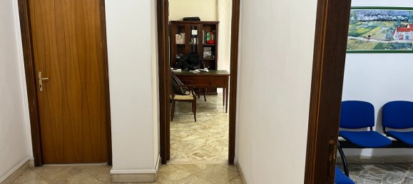 Квартира с 7 комнатами в Катания, Италия № 127924 8