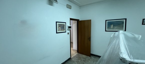 Квартира с 7 комнатами в Катания, Италия № 127924 25