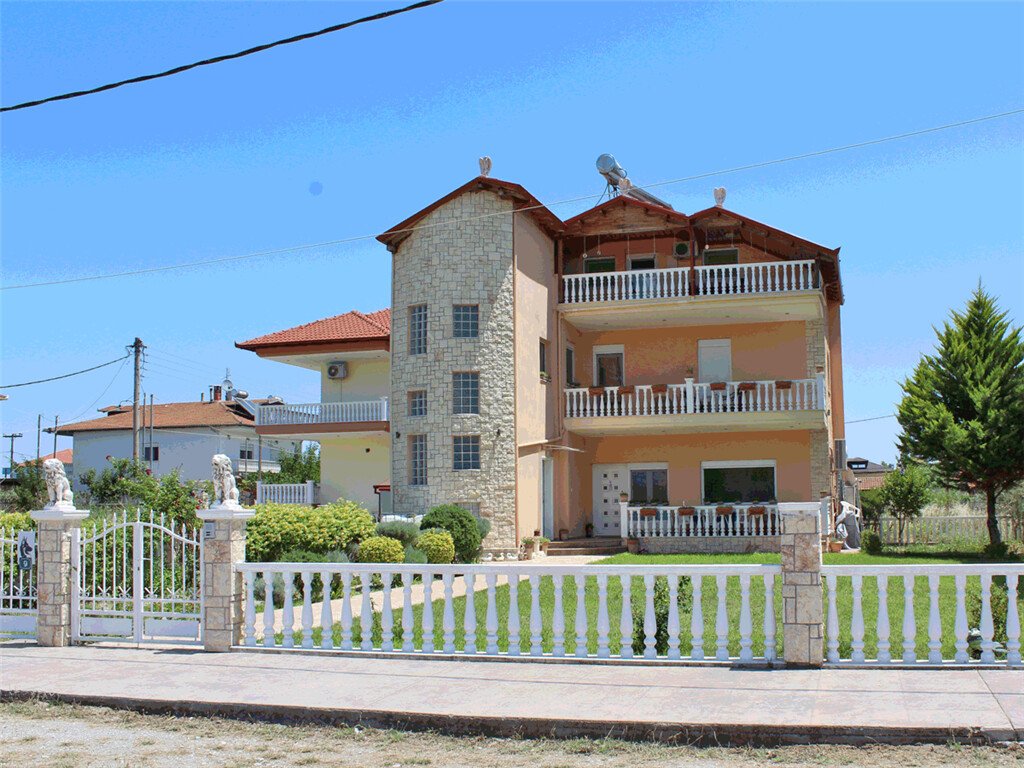 4 dormitorios propiedad comercial en venta en Katerini, Pieria, Central Macedonia, Macedonia and Thrace, Greece № 4763