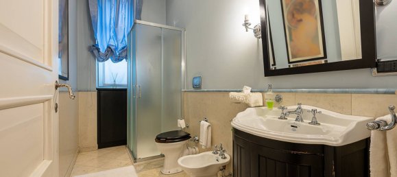 3 bedrooms Apartment in Turin, Italy No. 312838 14