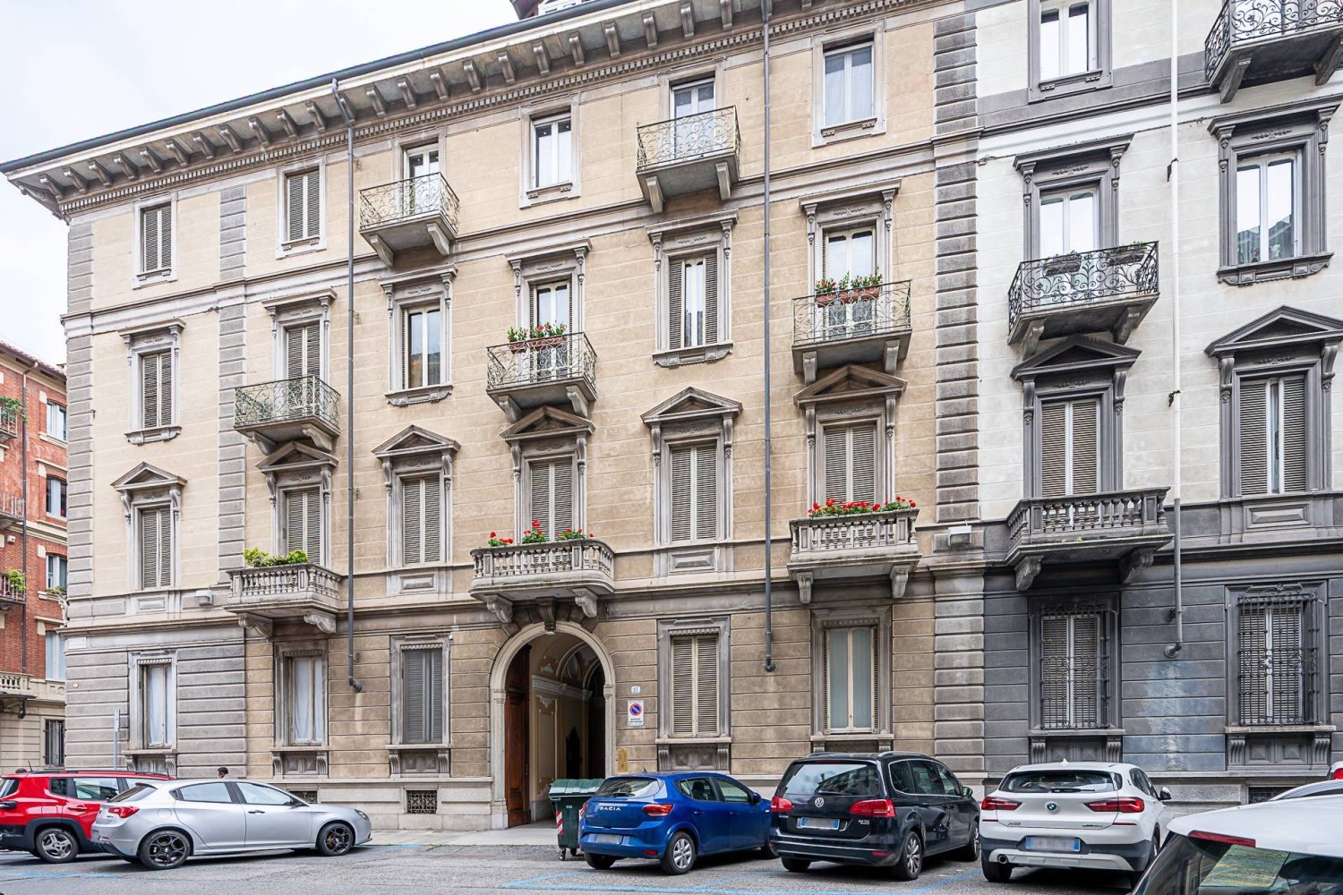 3 bedrooms Apartment in Turin, Italy No. 312838