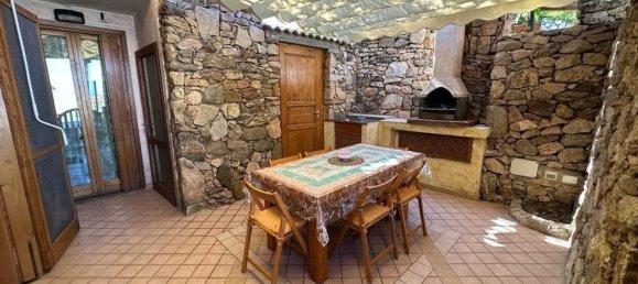 Apartamento de 3 dormitorios en Golfo Aranci, Italy No. 322685 3