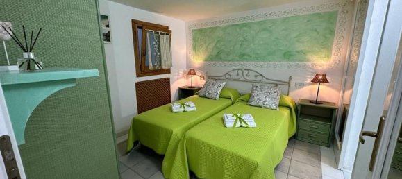 Apartamento de 3 dormitorios en Golfo Aranci, Italy No. 322685 14