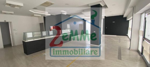 Gewerbliche Immobilie in Spinetoli, Italy 157m², Nr. 84636 3