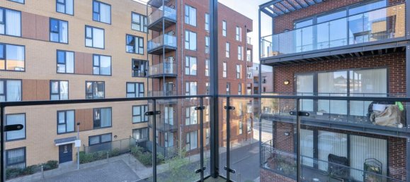 2 bedrooms Apartment in London, United Kingdom No. 7838 13