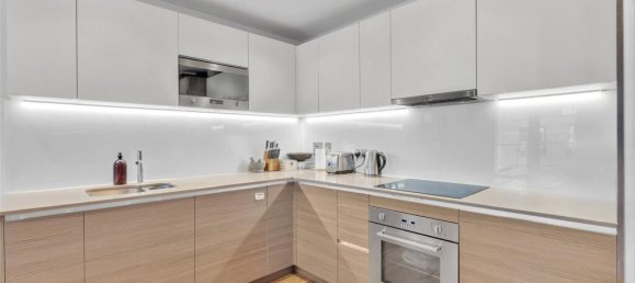 2 bedrooms Apartment in London, United Kingdom No. 7838 6