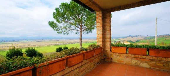 4 bedrooms Villa in Montepulciano, Italy No. 197177 13
