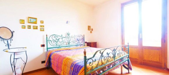 4 bedrooms Villa in Montepulciano, Italy No. 197177 5