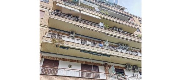 Apartamento de 3 habitaciónes en Rome, Italy No. 34605 2