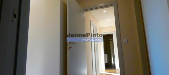 3 bedrooms Apartment in Porto, Portugal No. 123150 7
