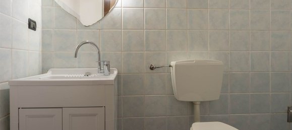 2 bedrooms House in Campi Bisenzio, Italy No. 317262 5