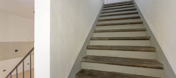 2 bedrooms House in Campi Bisenzio, Italy No. 317262 8