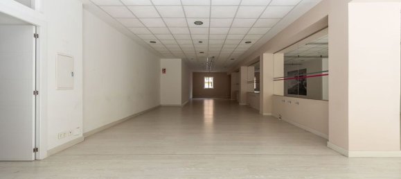 Коммерческая недвижимость 1313м² в Леон, Испания № 29006 10