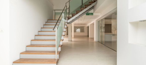 Коммерческая недвижимость 1313м² в Леон, Испания № 29006 28