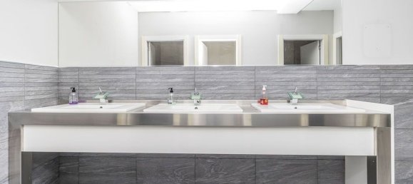 Коммерческая недвижимость 1313м² в Леон, Испания № 29006 35