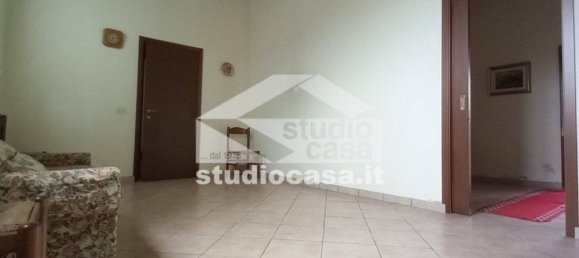 5 bedrooms Villa in Palazzo Pignano, Italy No. 326534 3