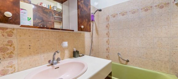 2 bedrooms Apartment in Levallois-Perret, France No. 149737 4