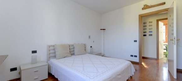 Квартира с 5 комнатами в Дезенцано дель Гарда, Италия № 289623 13