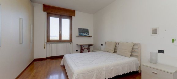 Квартира с 5 комнатами в Дезенцано дель Гарда, Италия № 289623 11