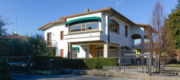 Квартира с 5 комнатами в Дезенцано дель Гарда, Италия № 289623 24