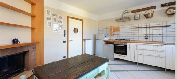 Квартира с 5 комнатами в Дезенцано дель Гарда, Италия № 289623 10