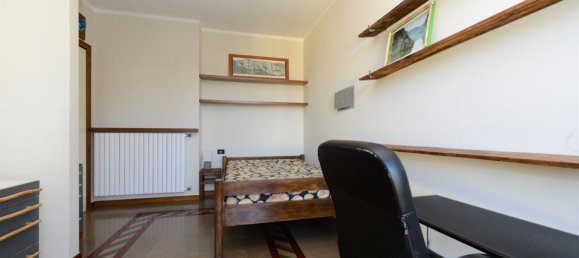 Квартира с 5 комнатами в Дезенцано дель Гарда, Италия № 289623 16