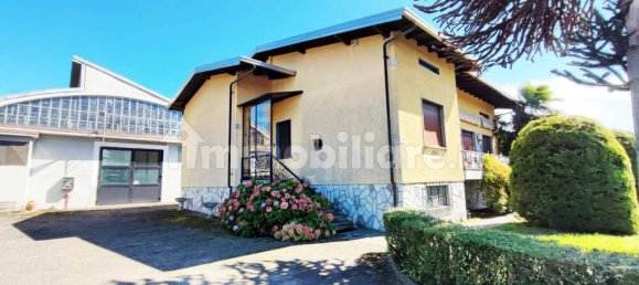 3 bedrooms Villa in Briga Novarese, Italy No. 379874 6