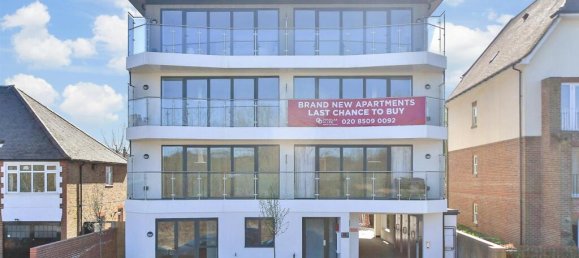 1 bedroom Apartment in Chingford, United Kingdom No. 3950 2