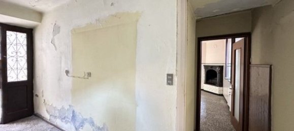 6 bedrooms House in Nebbiuno, Italy No. 331885 9