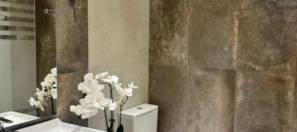 4 chambres Appartement à Yasamal, Azerbaijan No. 1374 10