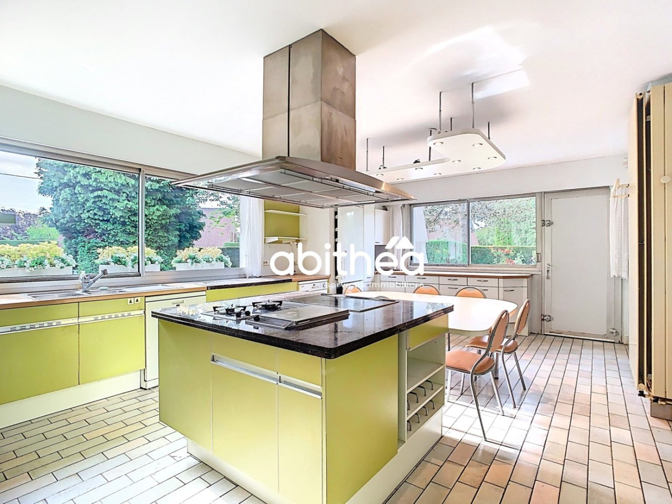 4 bedrooms House in Sainte-Catherine, France No. 297935