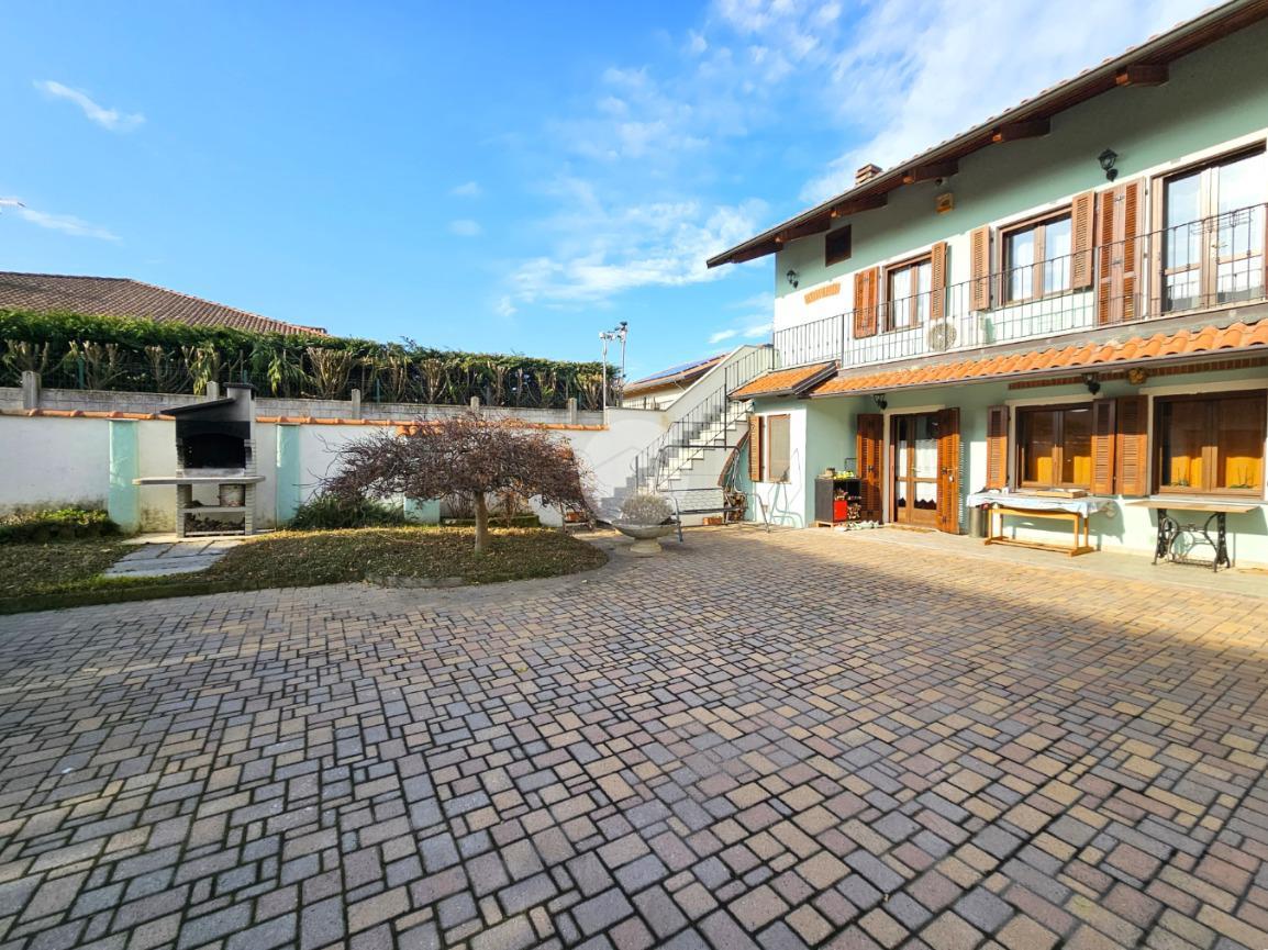 4 rooms House in Torrazza Piemonte, Italy No. 7550